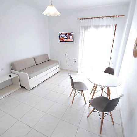 Captain Michalis Apartments Galatás Extérieur photo