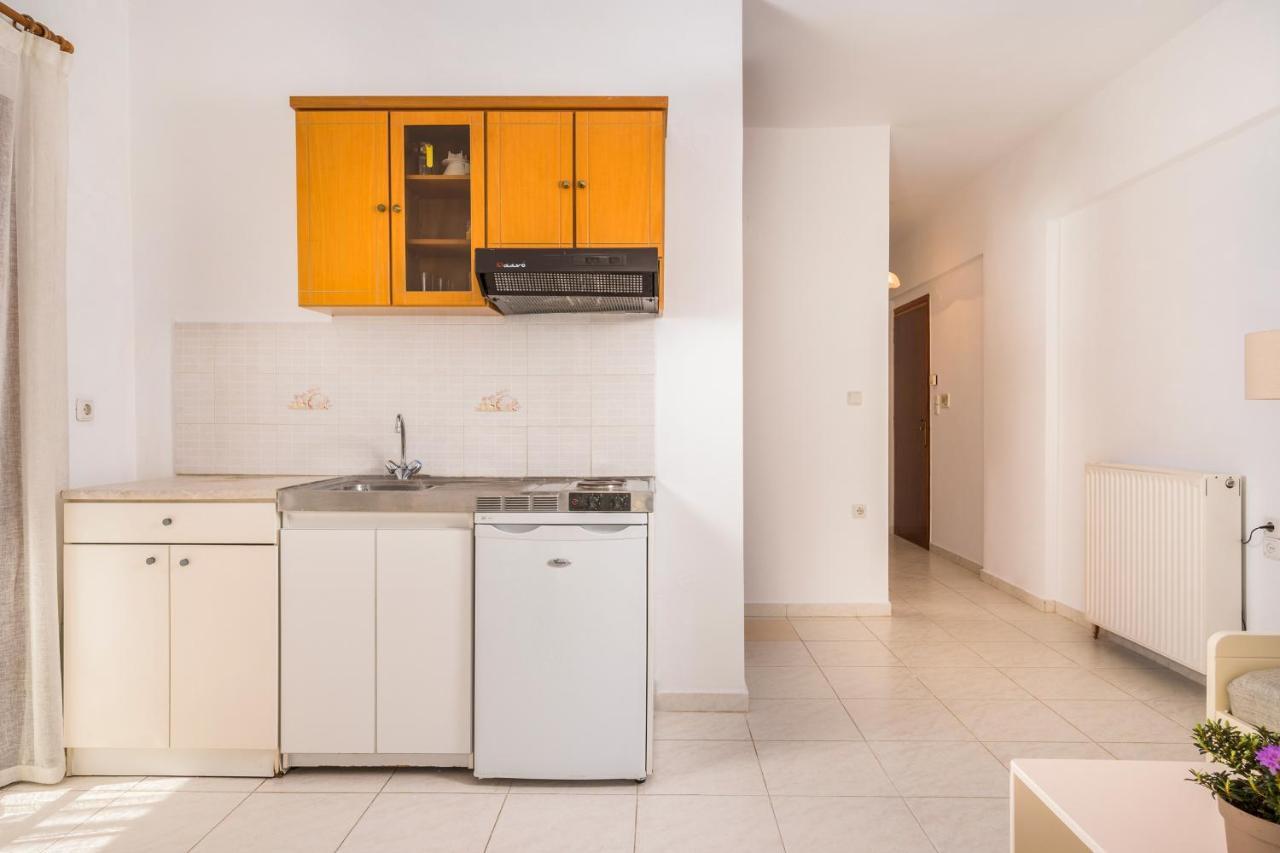 Captain Michalis Apartments Galatás Extérieur photo