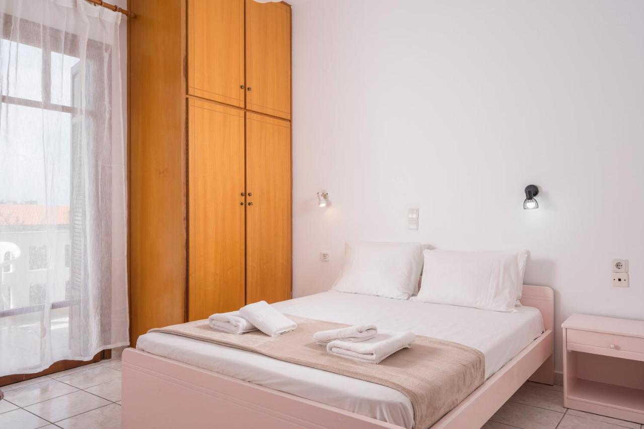 Captain Michalis Apartments Galatás Extérieur photo
