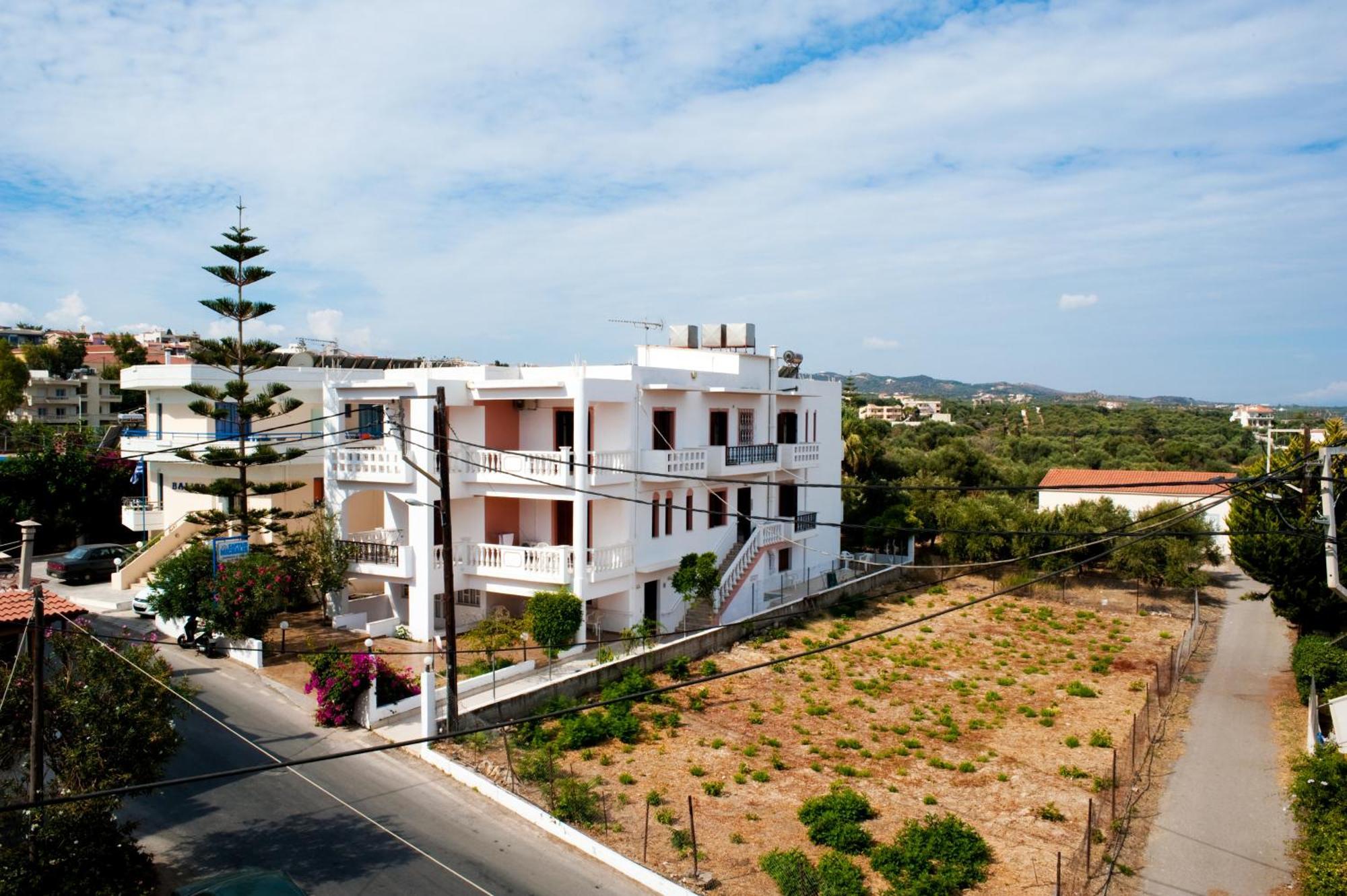 Captain Michalis Apartments Galatás Extérieur photo
