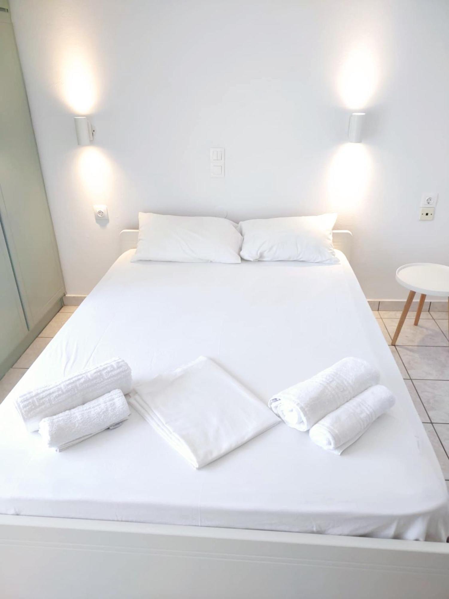 Captain Michalis Apartments Galatás Extérieur photo
